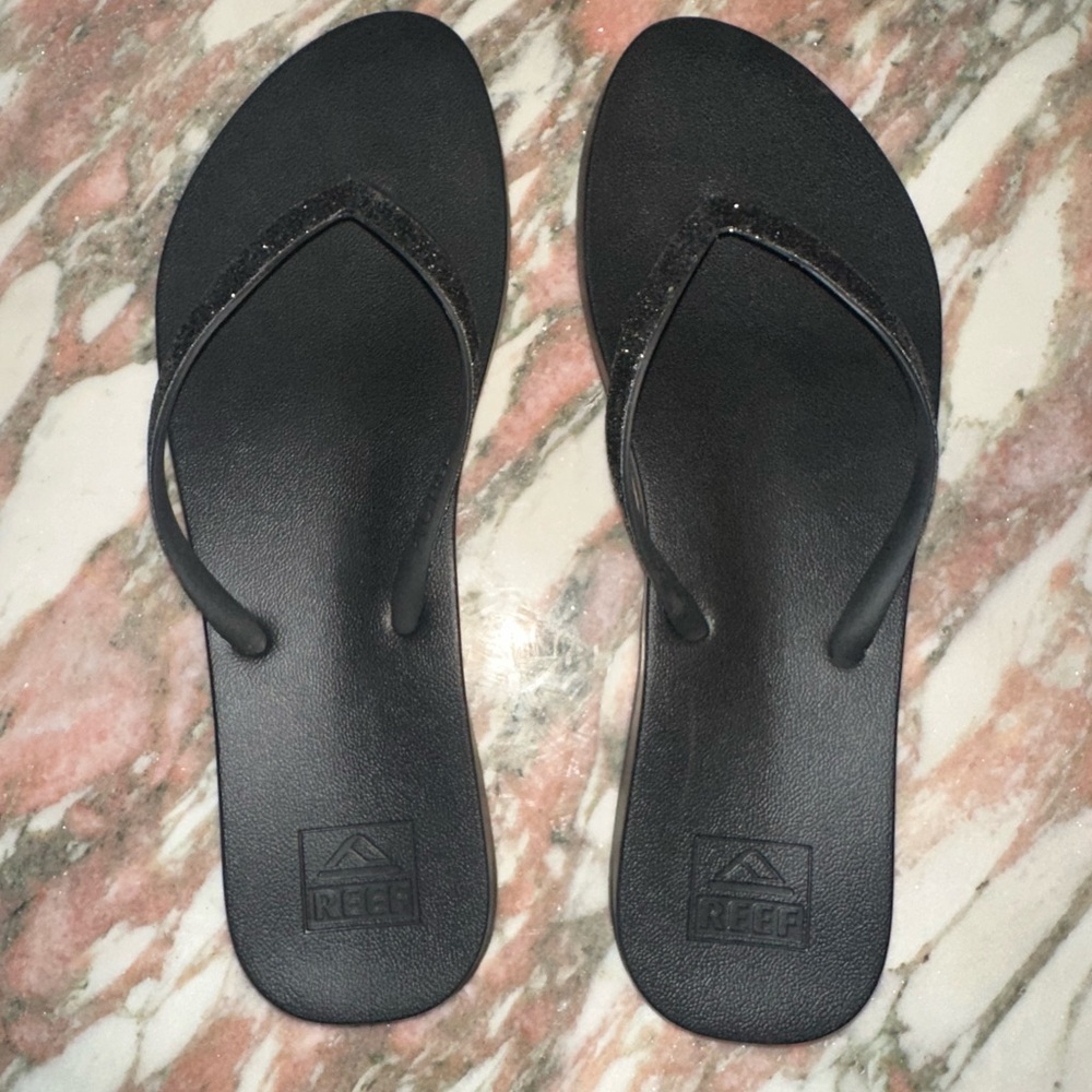Reef Women's Classic Black Sandals